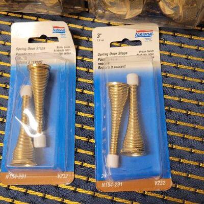 Lot 233: Assorted Home Improvement Bundle