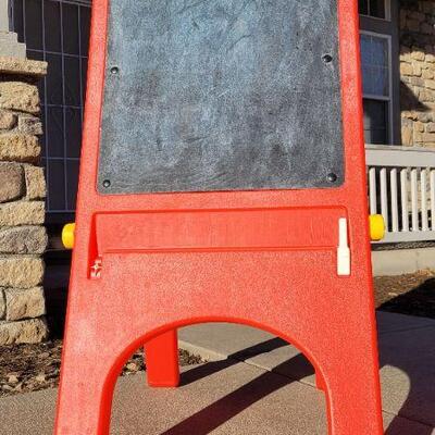 Lot 241: Vintage LITTLE TIKES Art Activity Easel