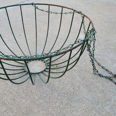 Lot 242: 13.5" x 8.5" Hanging Garden Basket