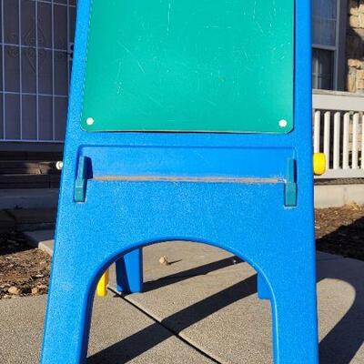 Lot 243: Vintage 44" Tall LITTLE TIKES Art Easel 