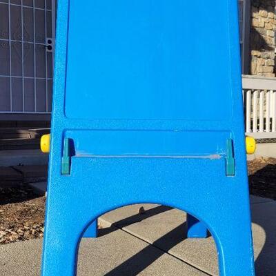 Lot 243: Vintage 44" Tall LITTLE TIKES Art Easel 
