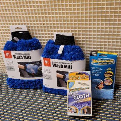 Lot 244: NEW Automotive Care Bundle 