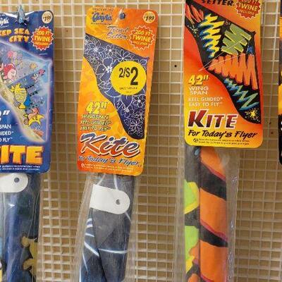 Lot 248: Assortment of NEW Children's KITES
