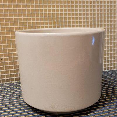 Lot 253: 7" Tall x 8" Wide Garden Flower Pot