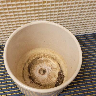Lot 253: 7" Tall x 8" Wide Garden Flower Pot