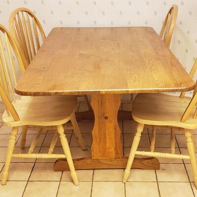 Wood Dinning Table with 4 Chairs
