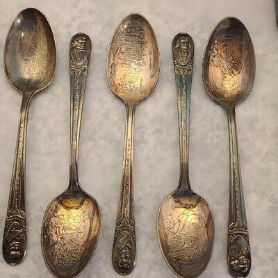 Wm Rogers Mfg Co. Presidential collector spoons. 
