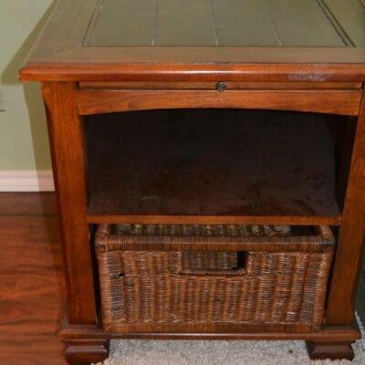 LOT 1   END TABLE WITH STORAGE BASKET