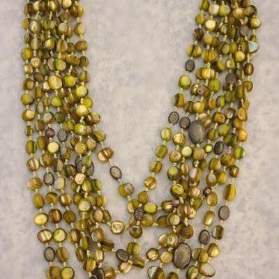 Beautiful retired Silpada Green multi-stone necklace.