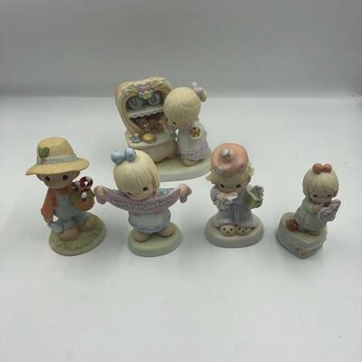 Lot of 14 precious moments figurines
