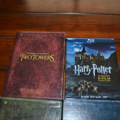 LOT 59. LORD OF THE RINGS AND HARRY POTTER DVD