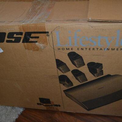 LOT 83   BOSE LIFESTYLE 28/35 DVD HOME ENTERTAINMENT SYSTEM