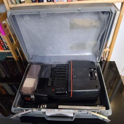 Smartwriter stenograph machine in Samsonite case