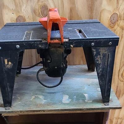 Sears Router 315.17480 w/table & router bits