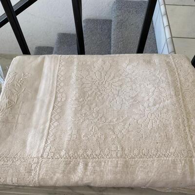 Lace Table Cloth & Napkins Set YD#022-0070