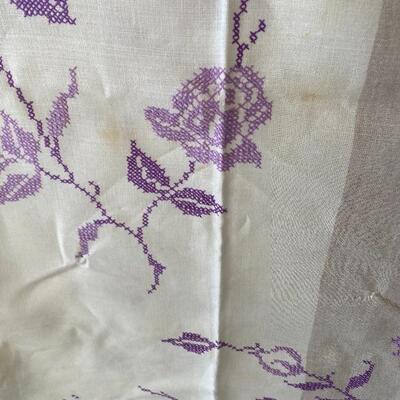 Vintage Purple Flower Embroidered Cross Stitched Tablecloth YD#022-0072