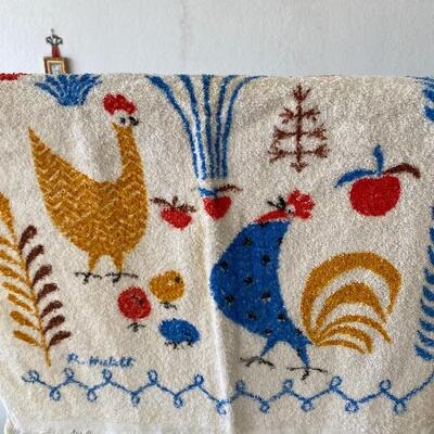 Pair of Vintage Rooster Kitchen Hand Towels YD#022-0075