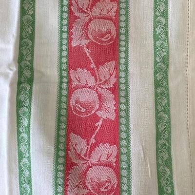 Vintage White Table Cloth Green and Red Apple Edge YD#022-0086