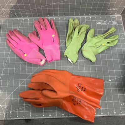 #116 Gardening Gloves