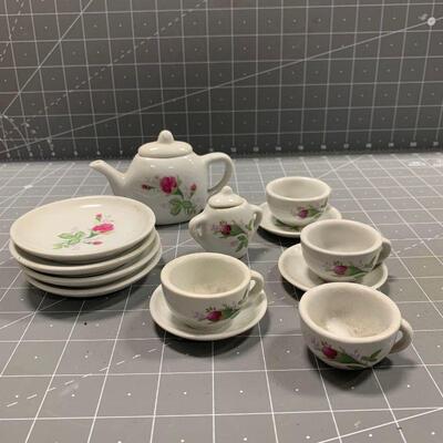 #168 Tiny Tea Set