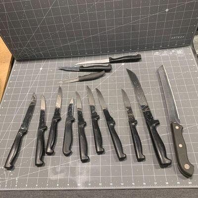#248 Kitchen Knives