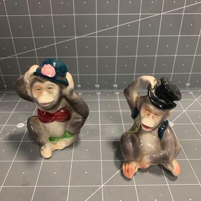 #317 Tiny Monkey Figures