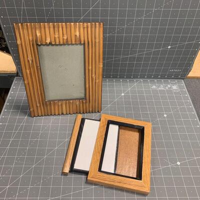 #422 Frame & Changing Picture Frame
