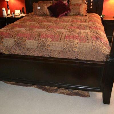 LOT 172  KING SIZE FOUR POST BED WITH BEAUTY REST MATTRESS