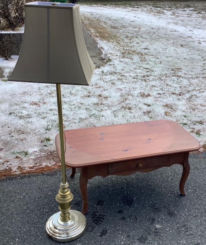 249 Wooden Coffee Table with Brass Floor Lamp