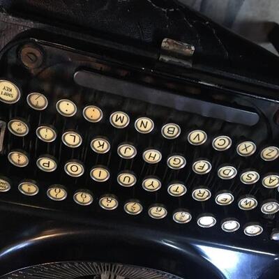 Remington Rand Vintage Typewriter 12 x 12 x 6