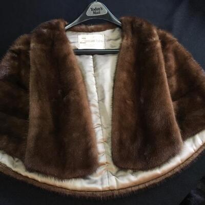 Vintage Fur Stole 16â€ Shoulder to Shoulder 