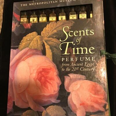 Scents of Time  _Perfumes & Book Gift Set from the Metropolitan Museum of Art