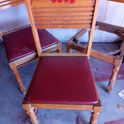 1251 = Vintage Chairs