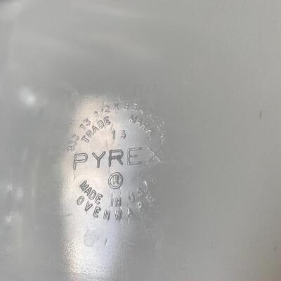 Pyrex Friendship Red Bird Lasagna Milk Glass Baking Pan 933  13.5x8.75x1.75 YD#022-0060