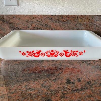 Pyrex Friendship Red Bird Lasagna Milk Glass Baking Pan 933  13.5x8.75x1.75 YD#022-0060