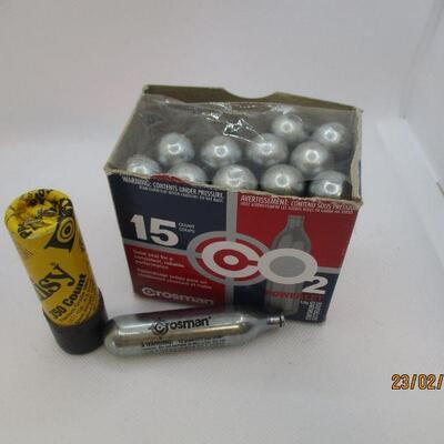 Lot 32 - Crosman CO2 Canisters and BBs LOCAL PICKUP ONLY