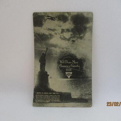 Lot 33 - WWI World War I Returning Troops Post Card
