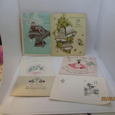 Lot 42 - (25+) Vintage Greetings Cards