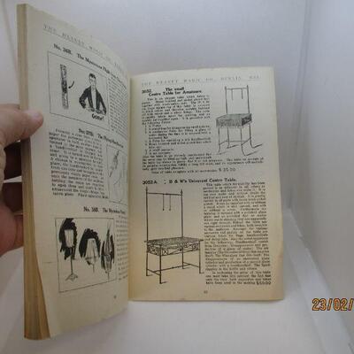 Lot 45 - Heaney's Professional Catalog of Wonders