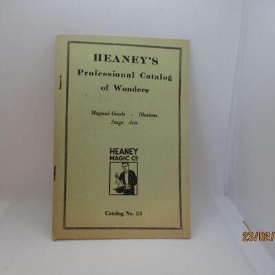 Lot 45 - Heaney's Professional Catalog of Wonders
