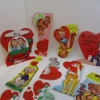 Lot 51 - 16 Vintage Unused Valentine's