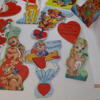 Lot 51 - 16 Vintage Unused Valentine's