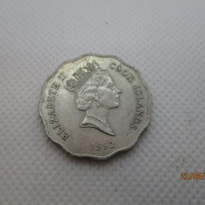 Lot 57 - 1992 Cook Islands $1 Coin