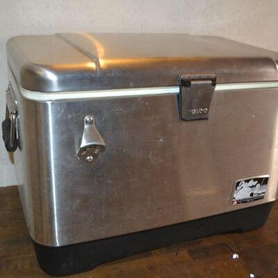 LOT 412  IGLOO STAINLESS ICE CHEST
