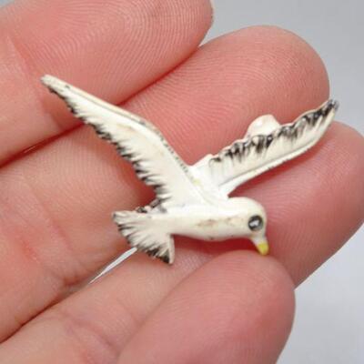Painted Seagull Bird Brooch Pin
