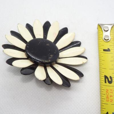 Black & White Metal Painted Flower Brooch 