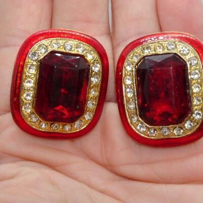 Vintage "Dynasty" Style Ruby Red Rhinestone Clip Earrings 