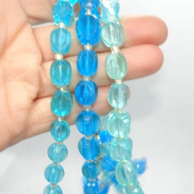 Mid Century Teal Chunk Beaded Necklace - Plastic 