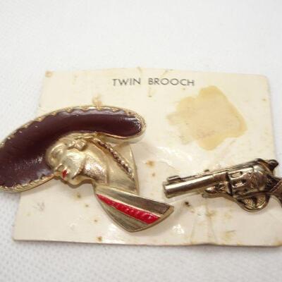Annie Oakley Style Brooch & Gun Pin 