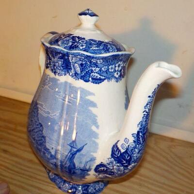 " Erith-Kent Thames River Scenes / Palissy Pottery.